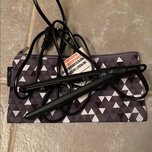 Straight hair clip - Picture 1 of 3